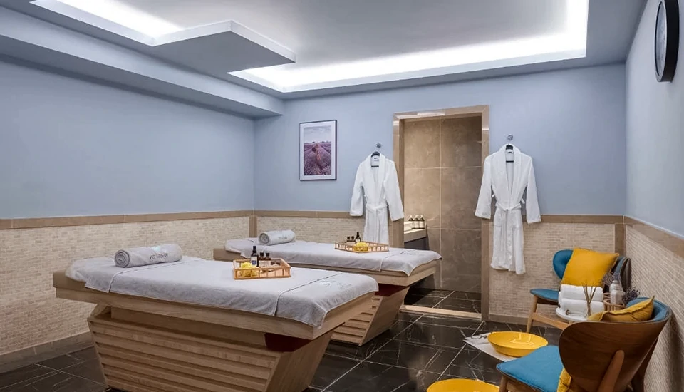 هتل نیروانا کازموپولیتن آنتالیا